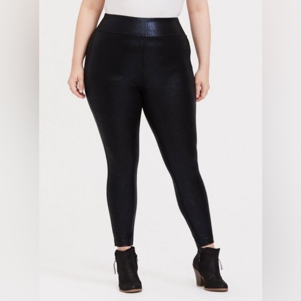 Torrid Pixie Skinny Studio Luxe Ponte High-Rise Pant Size 1x